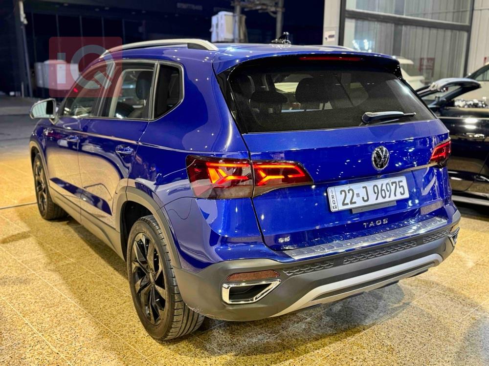 فولكسفاغن تاوس